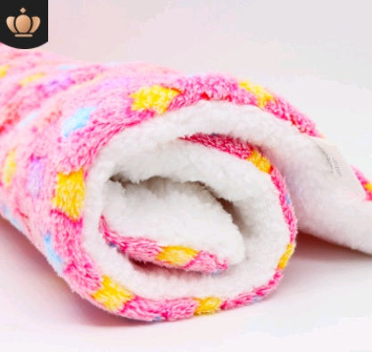 Cute Pet Blanket for Dogs & Cats – Soft Warm Fleece Dog Mat, Washable Puppy & Kitten Sleeping Bed, Cozy Pet Blanket for Small Medium Large Pets
