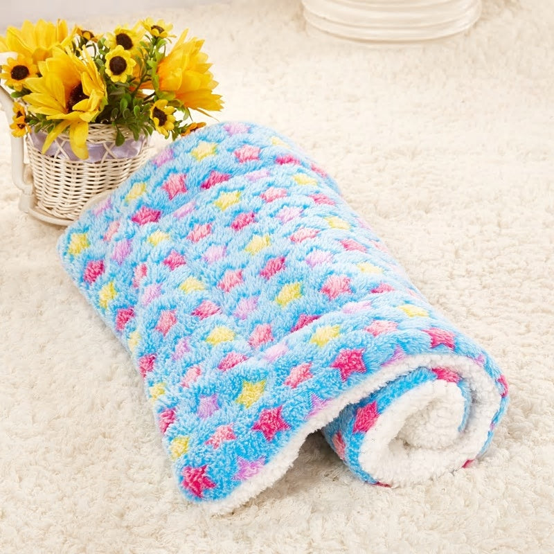 Cute Pet Blanket for Dogs & Cats – Soft Warm Fleece Dog Mat, Washable Puppy & Kitten Sleeping Bed, Cozy Pet Blanket for Small Medium Large Pets
